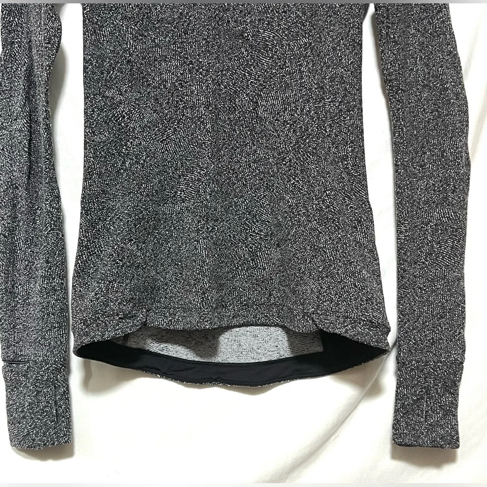 NEW Lululemon Runderful Long Sleeve Activewear Running Shirt Thumb Holes Run